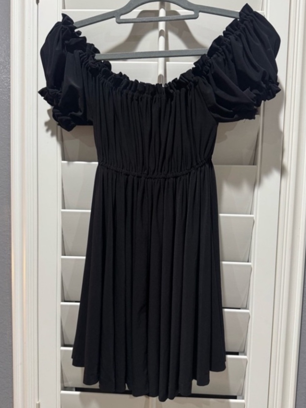 Norma Kamali Off-Shoulder Puff Sleeve Mini Dress EUC XS